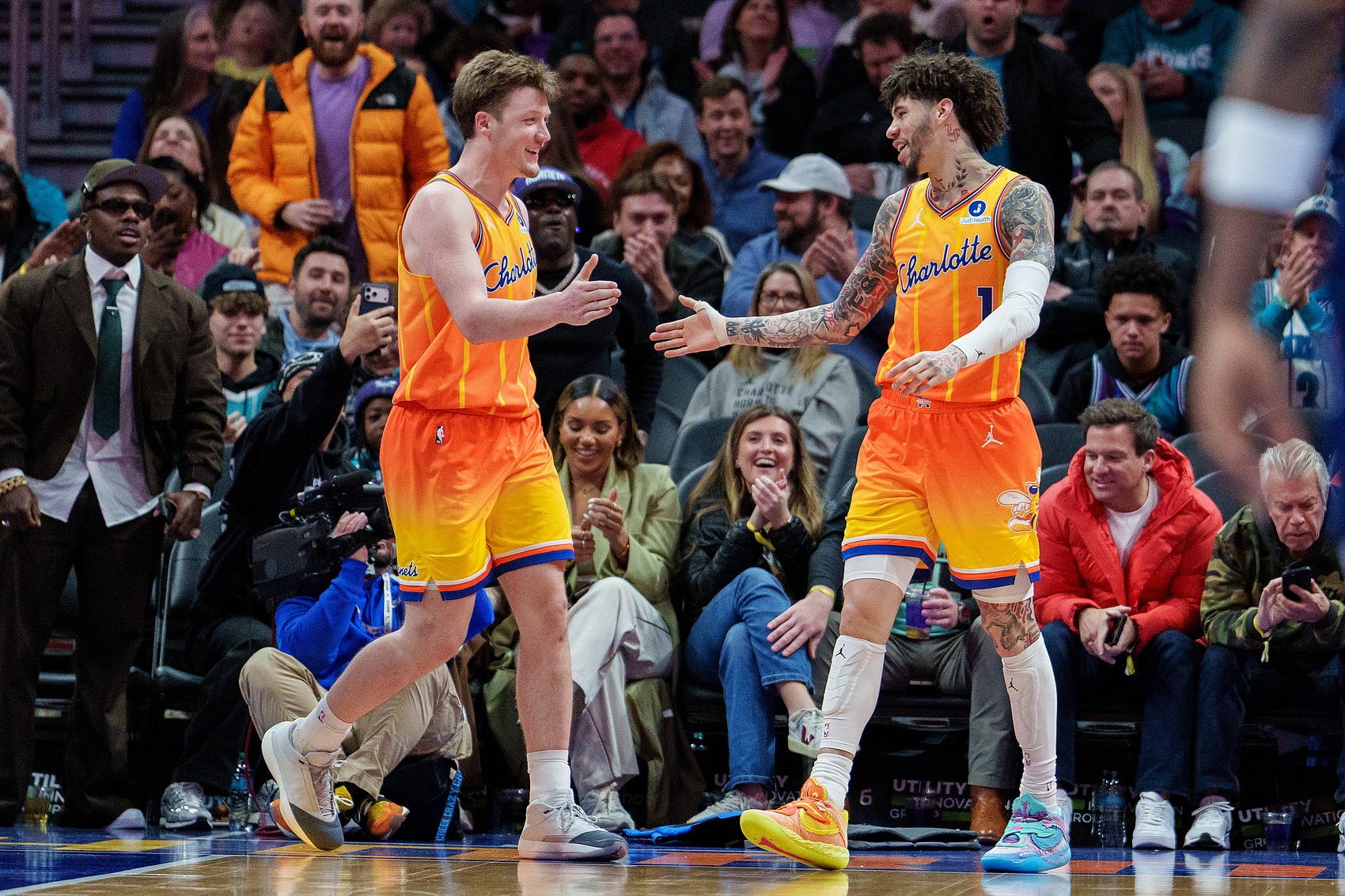 华体会app下载-NBA彩经：雷霆轻取魔术 骑士险胜雄鹿 森林狼射落太阳 马刺胜国王