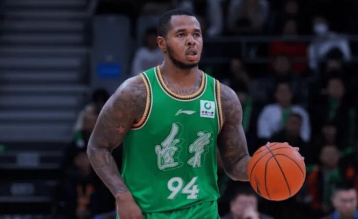 华体会官方网站-0分！辽篮新援持续低迷 球迷直言跟图雷一样 杨鸣还要忍多久